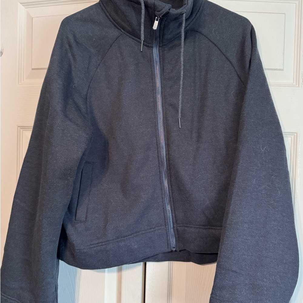 Women's Black Jacket brand is Tavi active wear